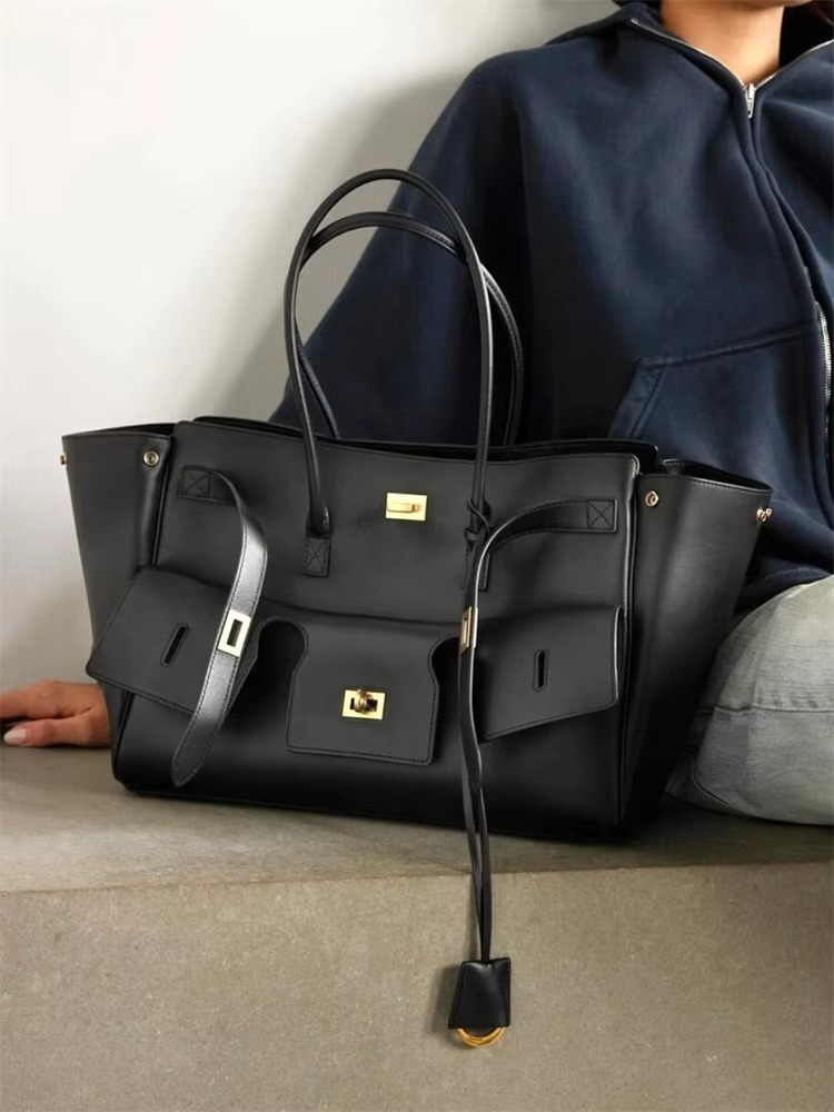 Faionable Retro Wing Bag 2025 New Sle Versatile Commuter Single oulder Tote Bag Small Design High-End Sensation