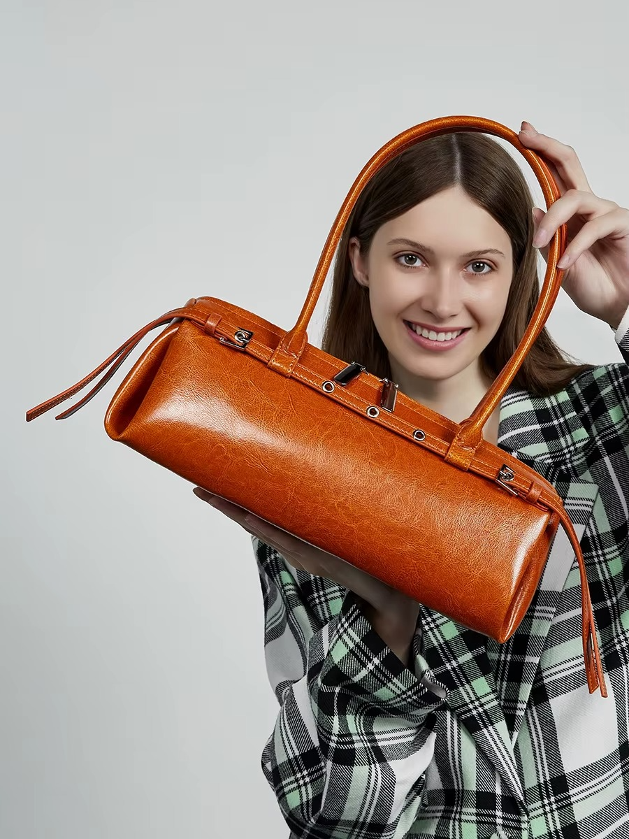 2025 New Genuine Leather Women's Shoulder Bag luxury Cowhide ladies handbag baguette bag female Commuter Shopping Underarm Bag