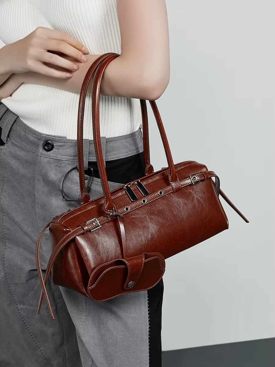 2025 New Genuine Leather Women's Shoulder Bag luxury Cowhide ladies handbag baguette bag female Commuter Shopping Underarm Bag