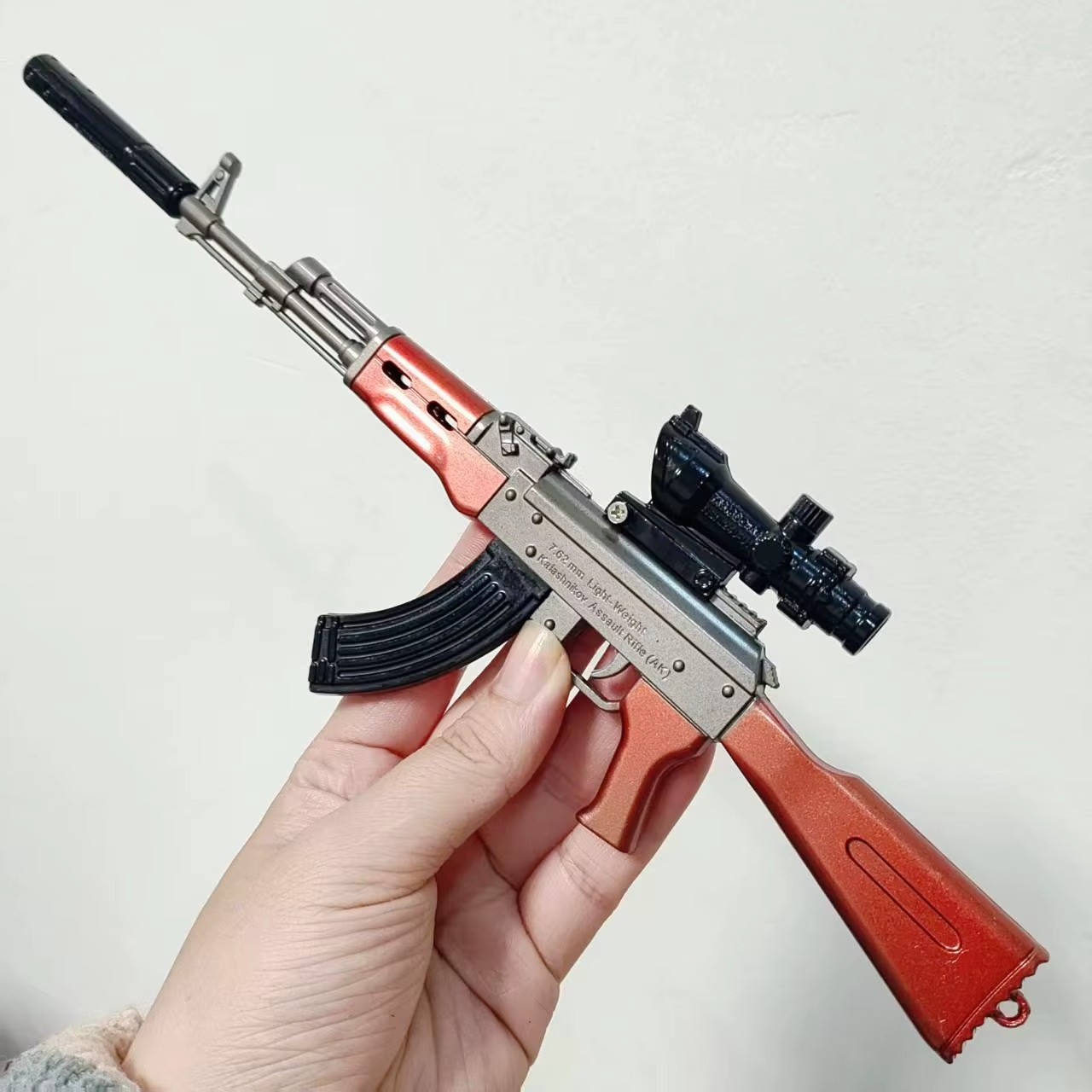 30cm Mini Alloy AK47 Rifle Toy Gun Model Figures Keychain Toy Decoration Crafts CS Adult Tactics Collection Gift for Boysv