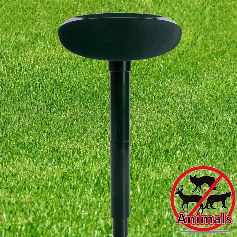 Ultrasonic infrared induction animal repellent, solar charging repellent suitable for farm courtyards