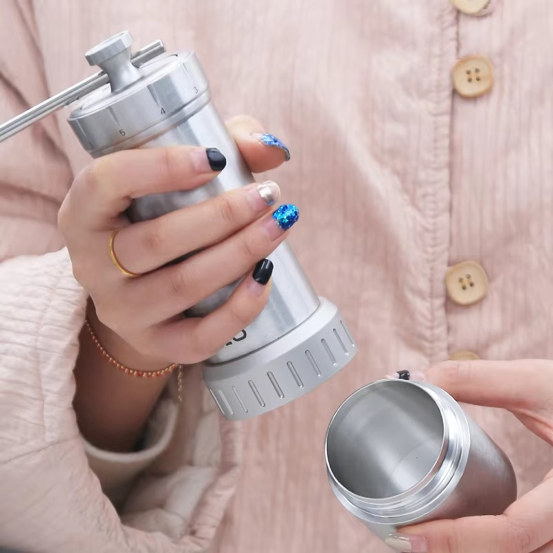 Manual Coffee Grinder – CNC Stainless Steel Burr, Adjustable Settings, Modern Design