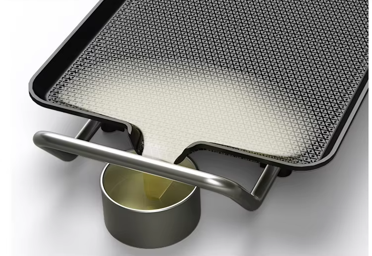 220V electric grill with nonstick flat plate for fast, smoke-free indoor grilling and frying. Compact, energy-efficient, and perfect for everyday kitchen use.