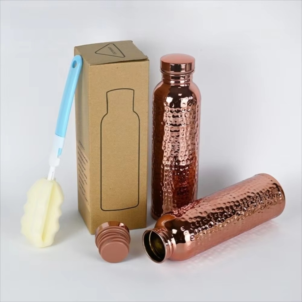 800ML Copper Water Bottle One-Click Open Lid Anti-Slip Silicone Base Hammer Pattern Bottle Thermal Insulation