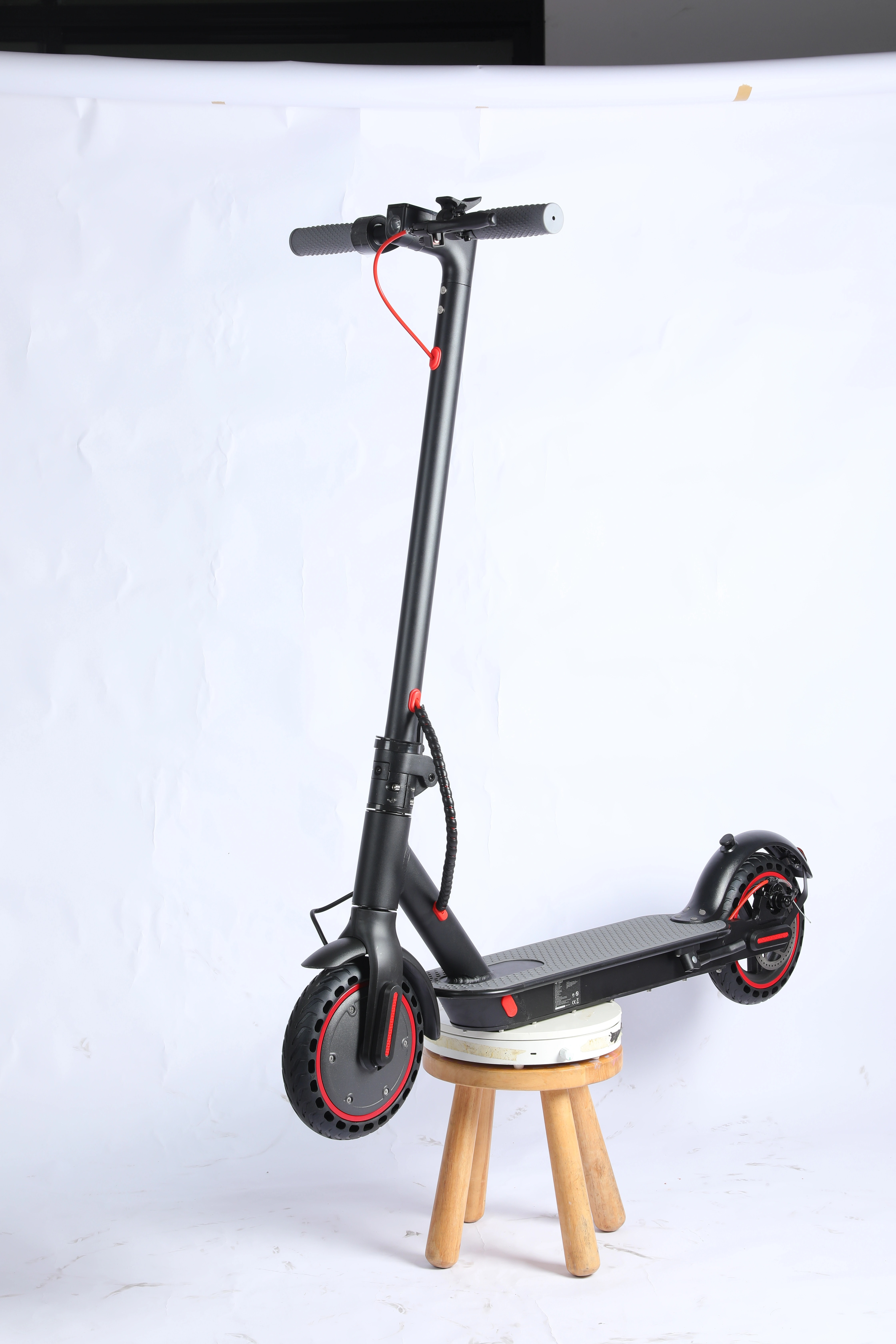 N7PRO 350W Adult Escooter 36V 10.4Ah Kick Scooter Electric Scooter Support APP Lightweight Long Range 30km Scooter EU Warehouse