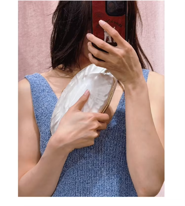 Dinner Bag Single Shoulder Diagonal Wedding Banquet Clutch Chain Bag Niche Design New French High-End Acrylic Clutch Bag Retro Pearl Dinner Hand Bag Shoulder Bag
