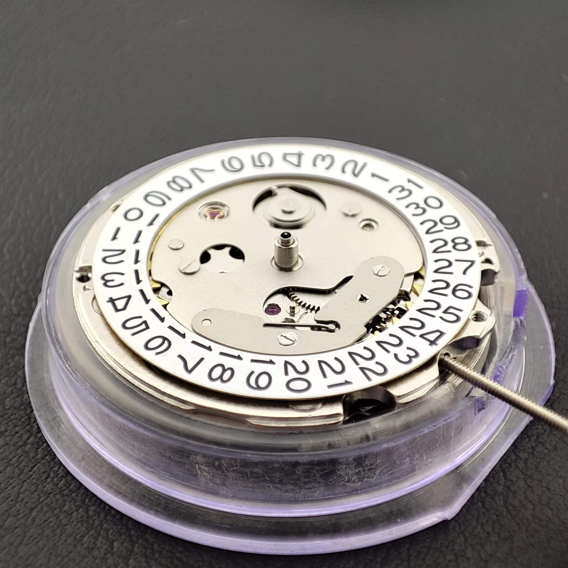 Made in China NH35A NH35 Movement Independently developed NH35 Automatic mechanical movement for men's Watch replacement parts