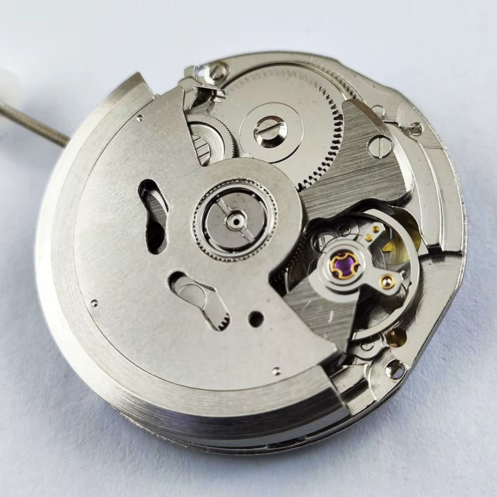 China NH35 Movement NH35 Automatic Mechanical Movement High Accuracy 24 Jewels Mod Watch Replacement Japan NH35A