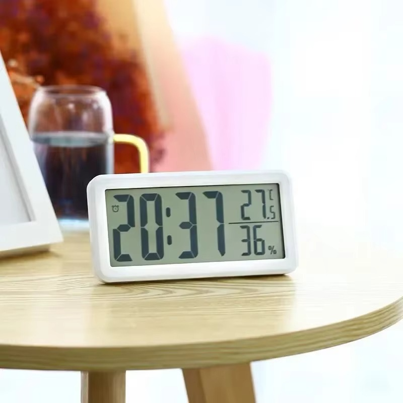Battery Powered LCD Digital Wall Clock Time Temperature Date Desktop Table Clock With USB Cable 12/24H LCD Clock for Living Room