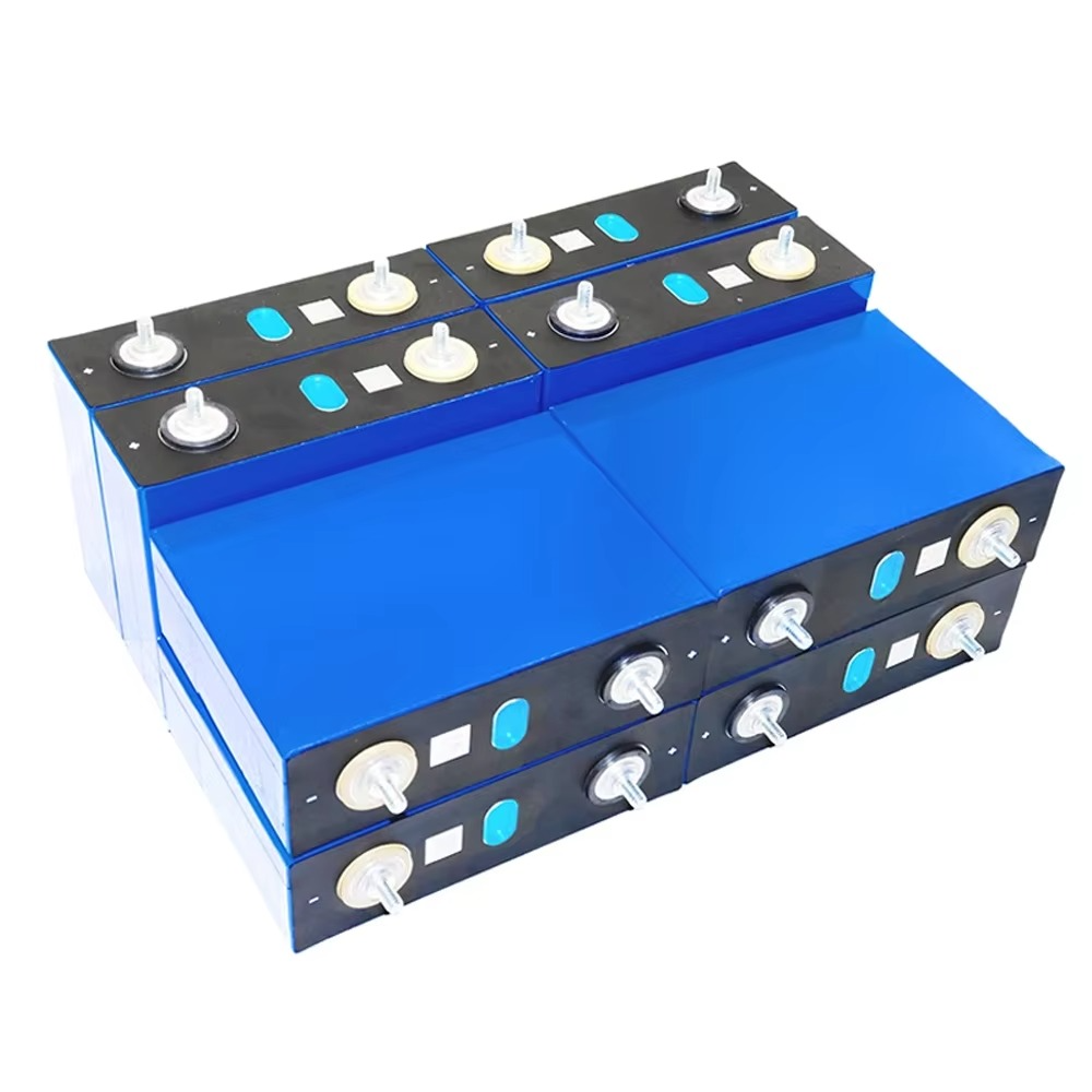 New 3.2V 102Ah Lifepo4 battery 3C High power Grade A DIY Solar storage Electric car boat RV Tricycle Inverter Cell