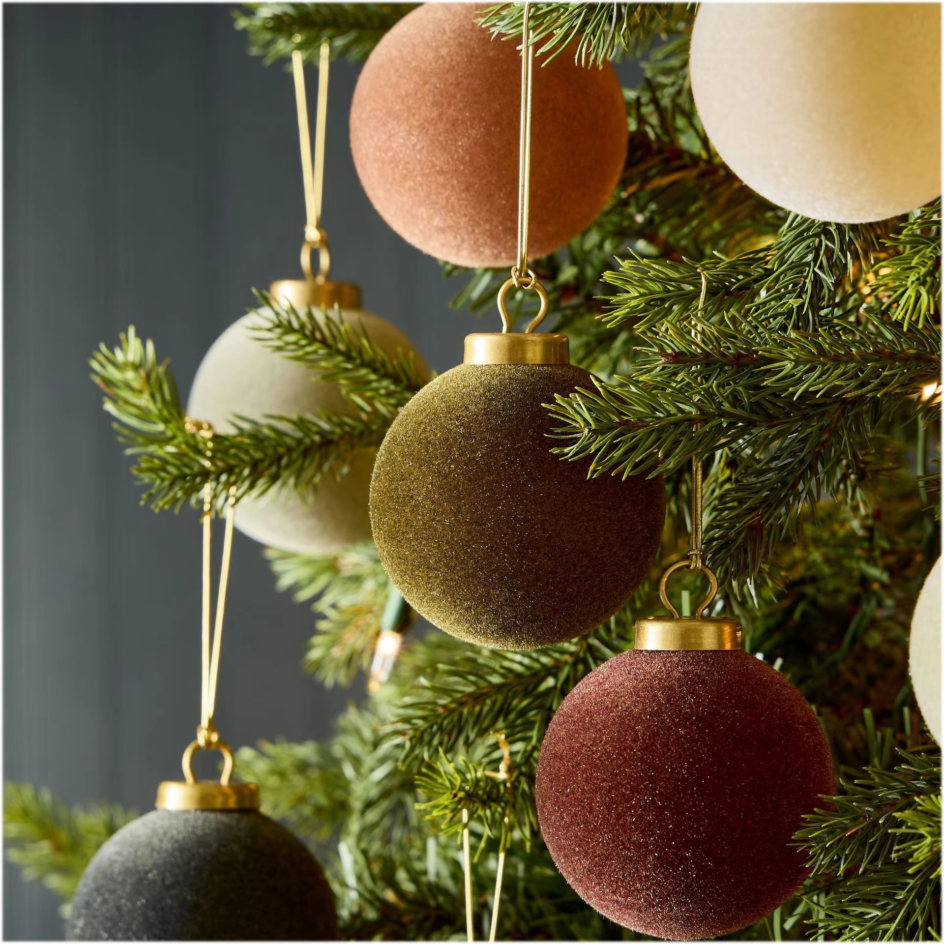 2025 New 8cm Plush Ball Velvet Christmas Ball Set Christmas Decorations Plush Ball Christmas Tree Decorative Pendant Gift