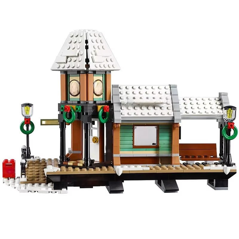 902PCS Snowy Train Station MOC DIY Building Set, Festive Winter Village Model, Cozy Christmas Decoration Gift