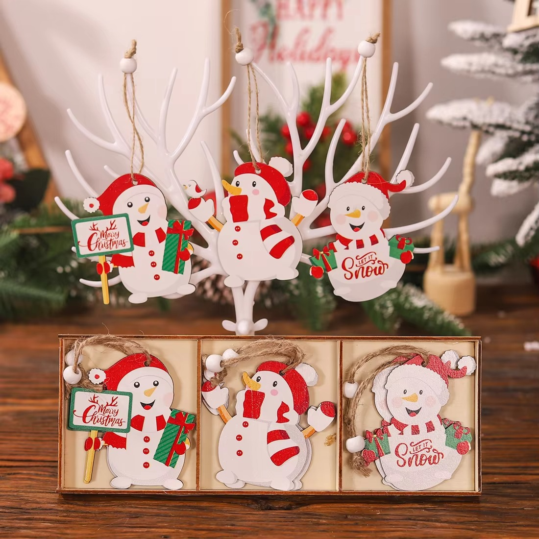 9 pieces wooden Santa Pendant Christmas Decorations Suitable for Family Christmas Tree Ornaments Christmas Tree Accessories