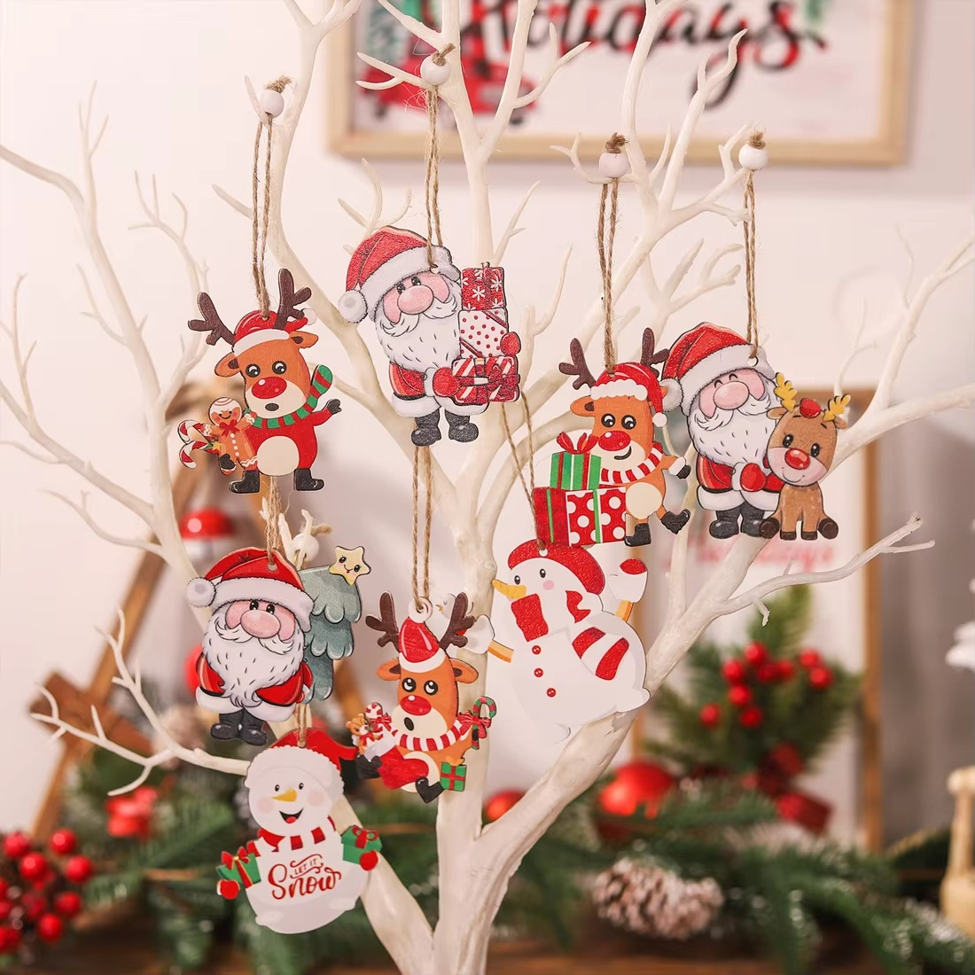9 pieces wooden Santa Pendant Christmas Decorations Suitable for Family Christmas Tree Ornaments Christmas Tree Accessories