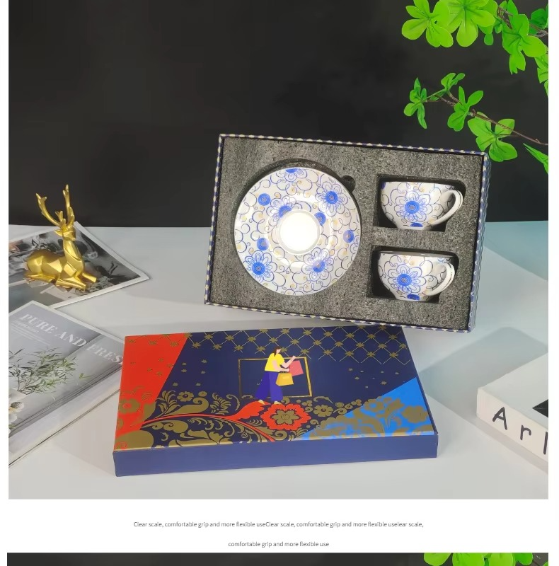 Christmas Russian Style Royal CeramicsTableware Coffee Cup Plate Mug European Afternoon Tea Cup and Saucer Set Gift Box