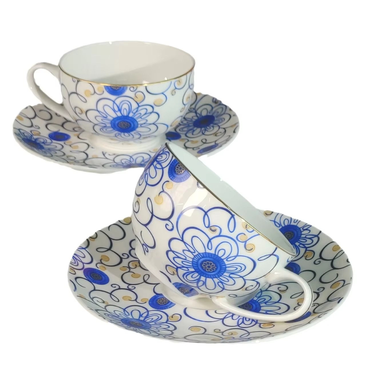 Christmas Russian Style Royal CeramicsTableware Coffee Cup Plate Mug European Afternoon Tea Cup and Saucer Set Gift Box