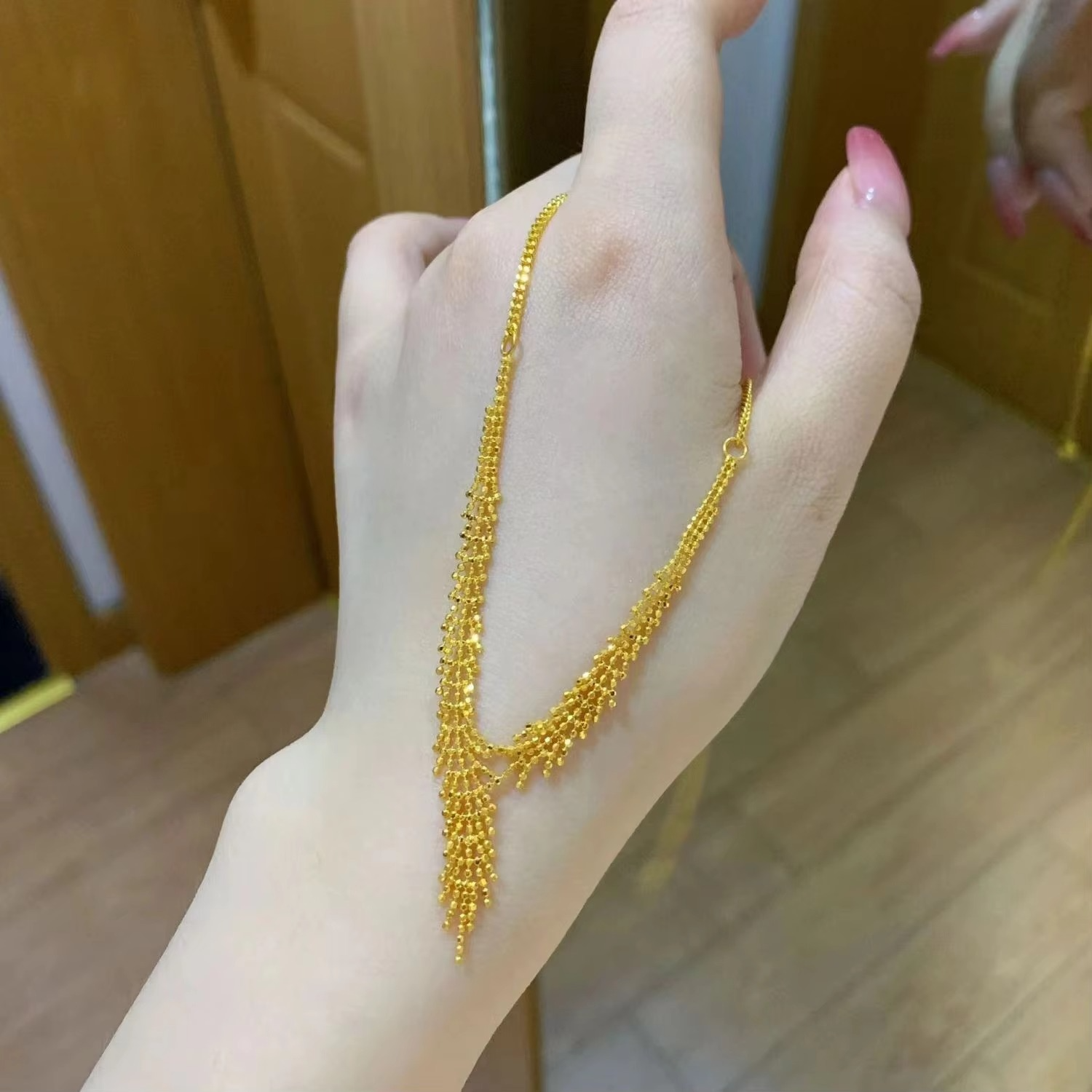 Luxurious 9999 24K real gold lace tassel necklace, individual, sweet, exquisite and sexy collarbone chain women's accessory