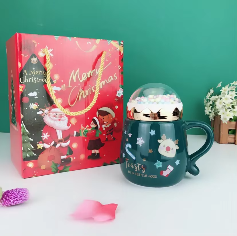 Christmas Mugs Set with Lid and Spoon Xmas Gift Box Set Ceramic Cartoon Couples Santa Claus Milk Cocoa Cup For Home Office