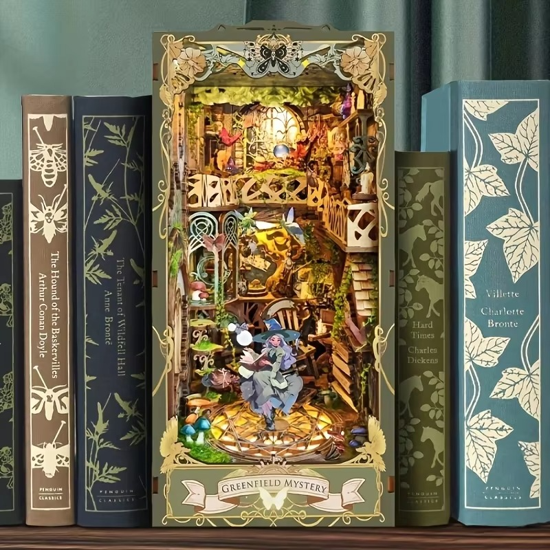 Green Wilderness Secret Realm, 3D Stereoscopic Book Stand, DIY Assembled Book Stand, Handmade Model, Christmas