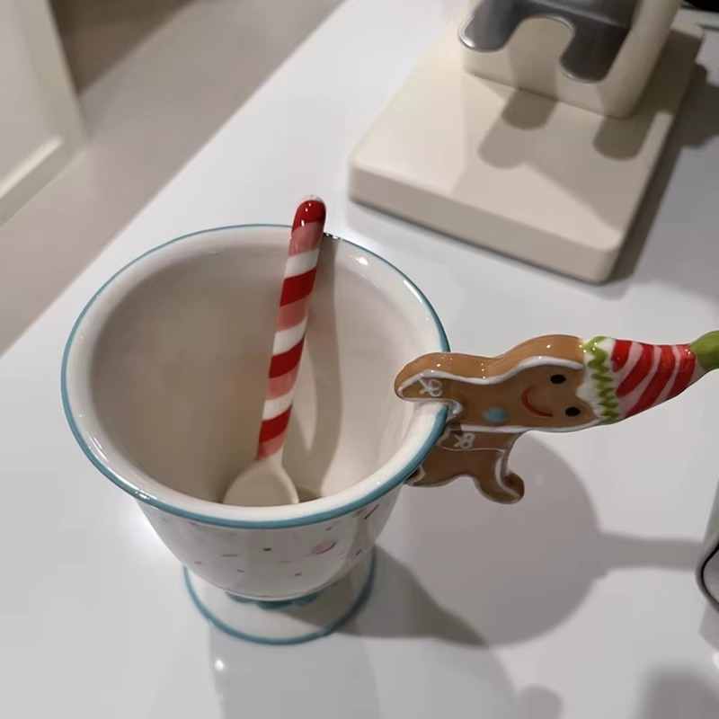 Creative Christmas Tree Ceramic Mug Large Capacity with Lid and Spoon Home Office Cup