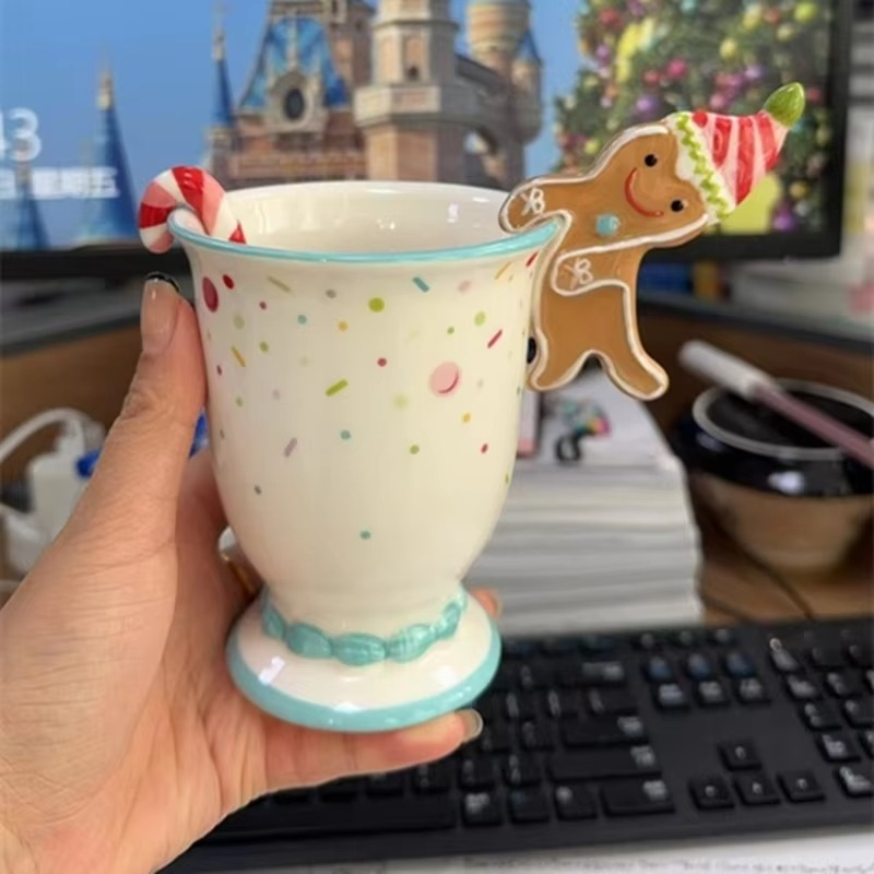 Creative Christmas Tree Ceramic Mug Large Capacity with Lid and Spoon Home Office Cup