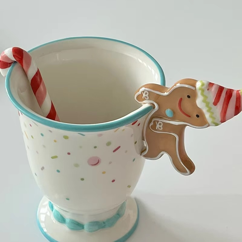 Creative Christmas Tree Ceramic Mug Large Capacity with Lid and Spoon Home Office Cup