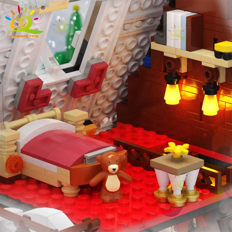 HUIQIBAO Christmas MOC Santa Claus House Model Building Blocks Children New Year DIY Exclusive Cabin Toys for Adult Bricks Gift