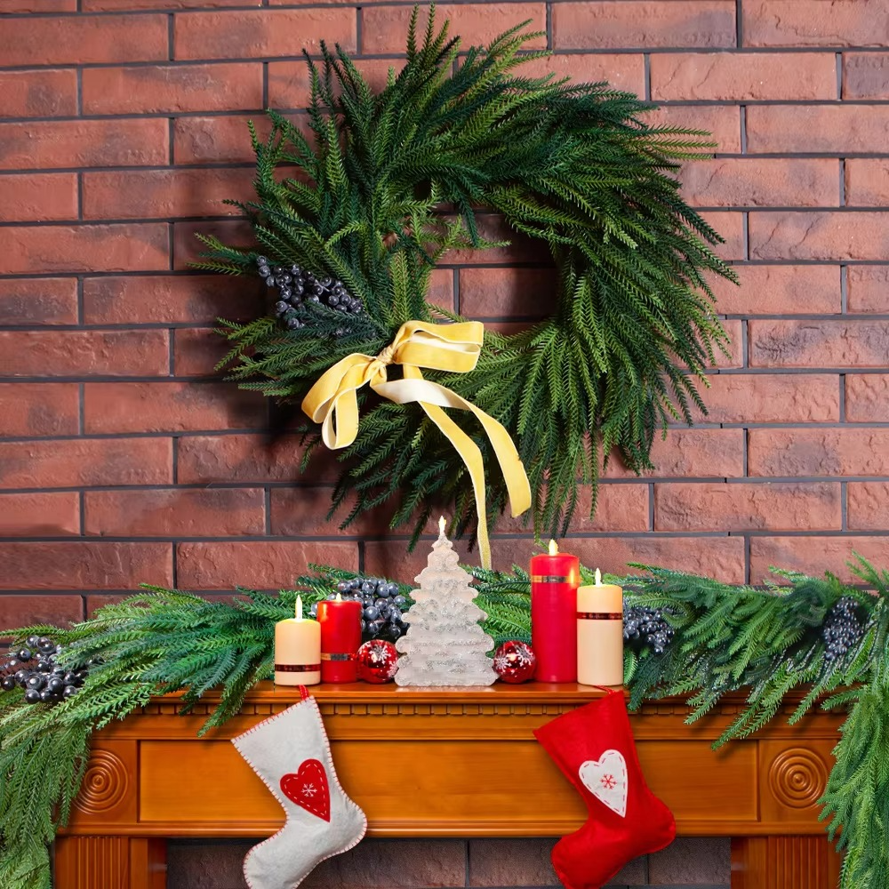 Yannew Christmas Red Berry Wreath for Front Door Outside Xmas Handmade Artificial Holly Berries Wreath Winter Home Wall Decor