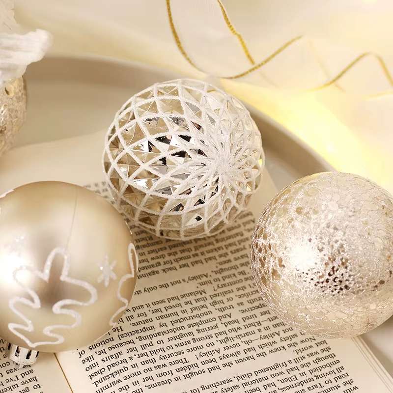 16pcs 6cm Champagne Gold Christmas Balls Xmas Tree Hanging Ornaments Ball Pendants Home Party Christmas Decoration 2026 New Year