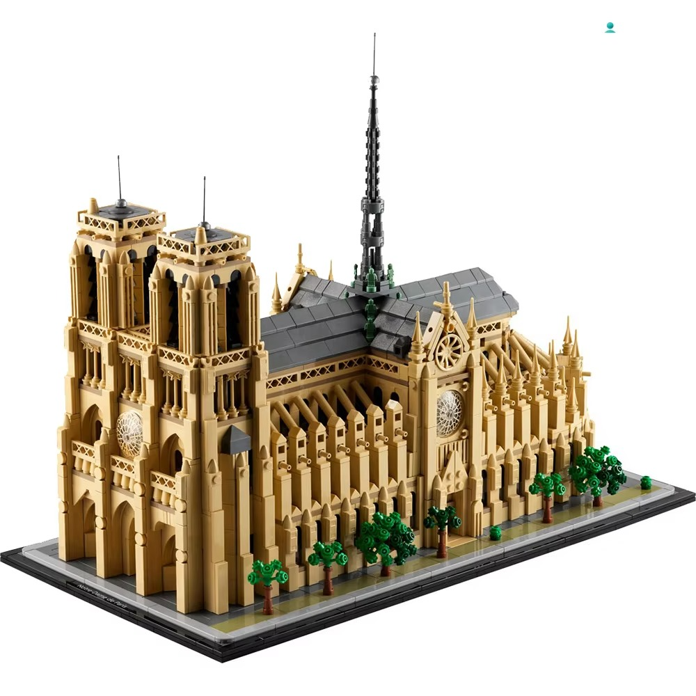 Notre-Dame de Paris Architectural Model Kit 21061 Collectible Building Blocks Set for Adults Christmas Gift Idea for Lovers of History