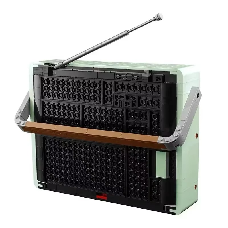 2024 New 10334 Retro Radio Model Building Blocks 1970s transistor Radio Music Home Decor Bricks Toy for Children Christmas Gifts