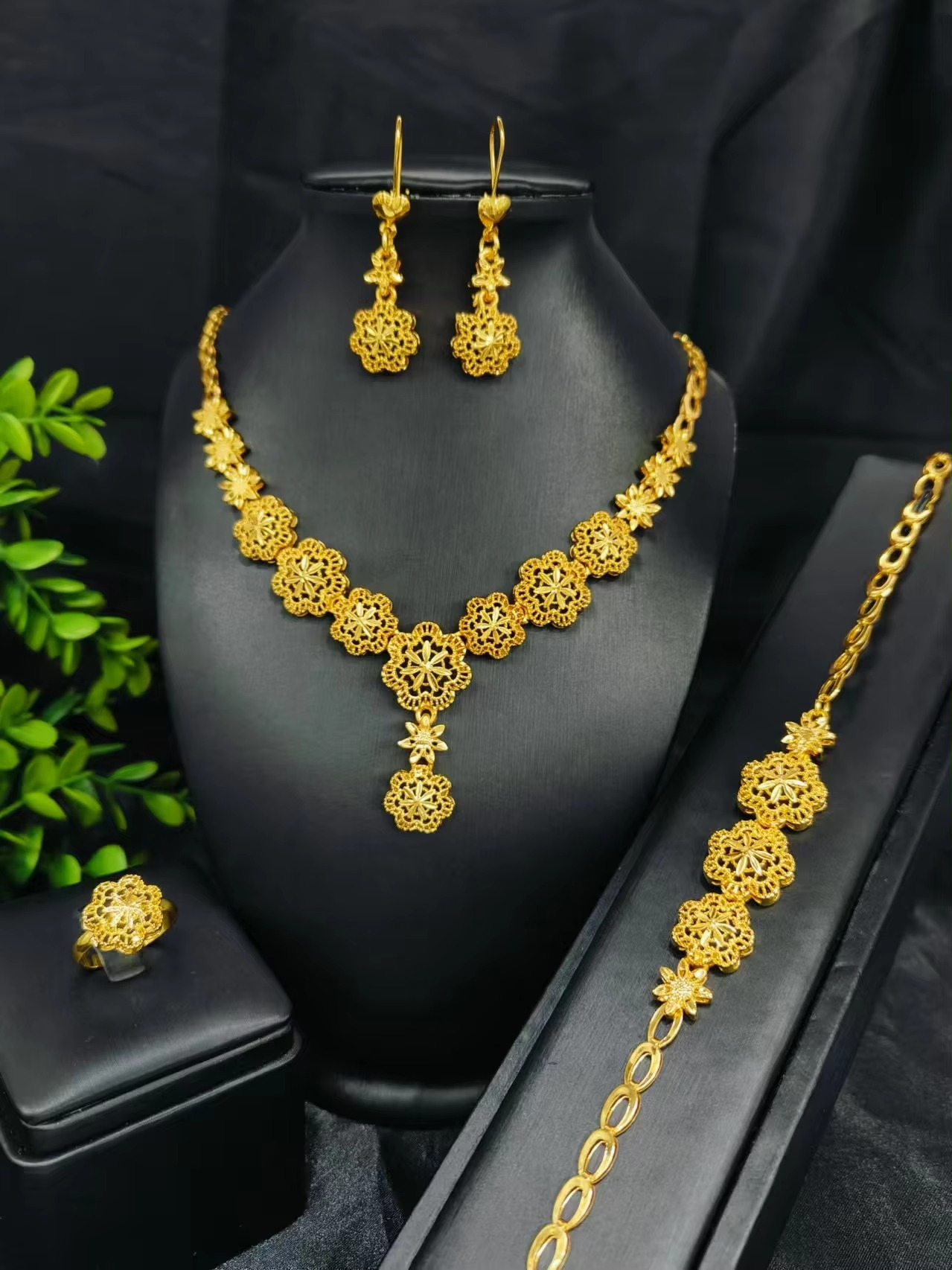 lux 9999 24K Real Gold Women's Fashionable and Flower Necklace Earrings Bracelet Ring Jewelry Set Dubai Bridal Pendants