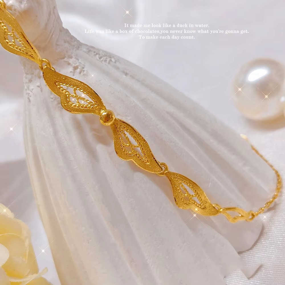 Butterfly Love Necklace 9999 24K Real Gold Niche Fashion Exquisite Hollow Retro Fashion Versatile Versatile Necklace Women