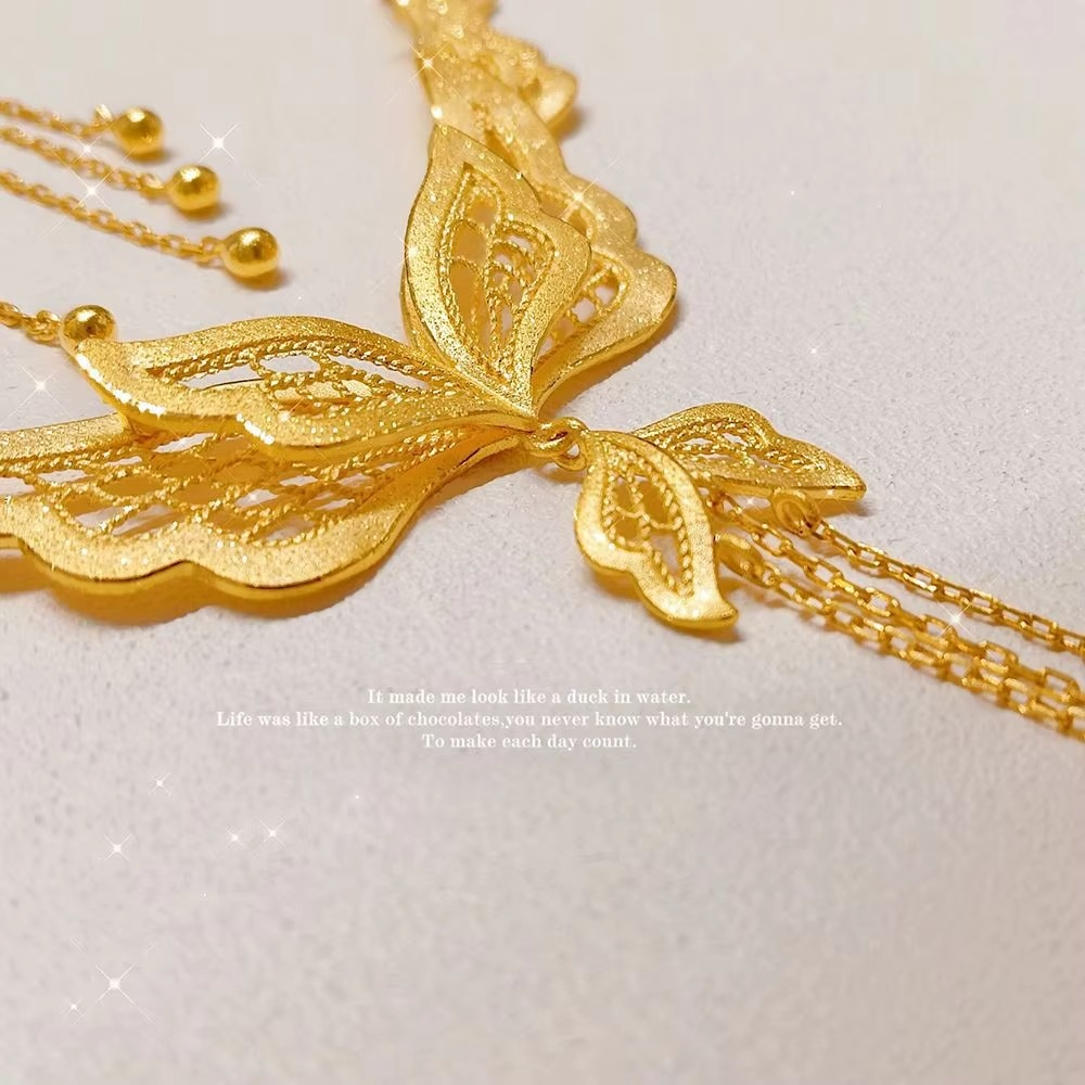 Butterfly Love Necklace 9999 24K Real Gold Niche Fashion Exquisite Hollow Retro Fashion Versatile Versatile Necklace Women