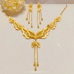 Butterfly Love Necklace 9999 24K Real Gold Niche Fashion Exquisite Hollow Retro Fashion Versatile Versatile Necklace Women