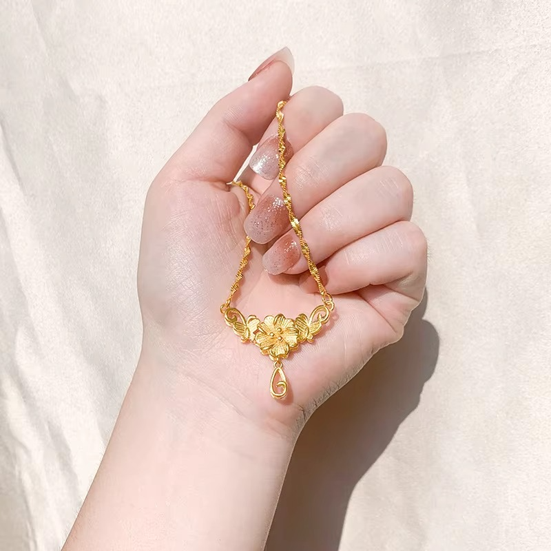 Luxury 24K 9999 Pure Gold Butterfly love flower necklace ladies temperament niche high sense
