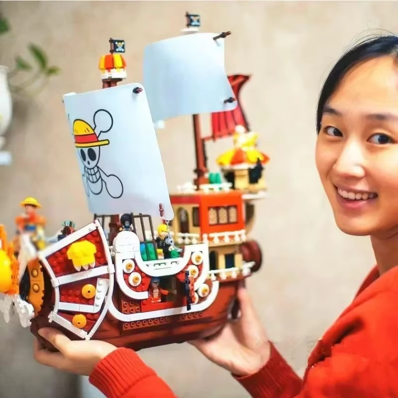 One Piece 1484pcs/432Pcs+9Dolls Thousand Sunny Boat Blocks Cartoon Pirate Ship Bricks Set Toys for Children Christmas Gifts