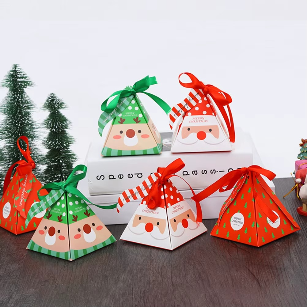 1Set Candy Boxes Paper Pyramid Elk Striped Pattern Green Decorative Party Favor Box Christmas Wedding Shower