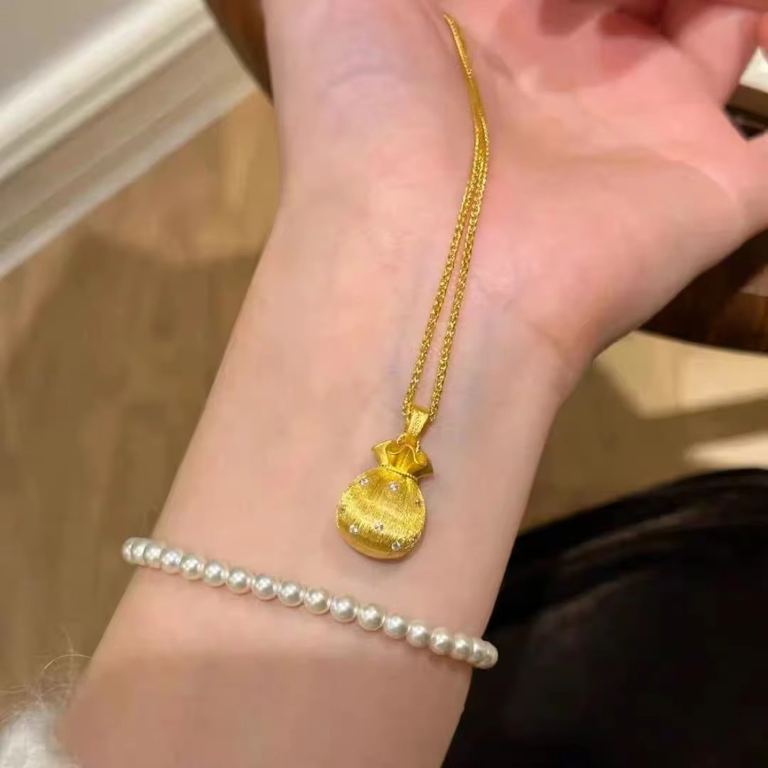 9999 point diamond small lucky bag necklace for women's ancient clavicle chain high-end light luxury gold pendant sweater chain