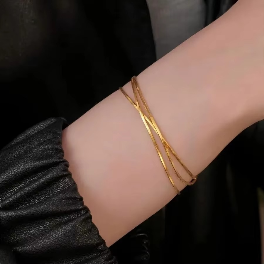 24K 9999 Pure Gold Yellow Gold Snake Bone Chain Necklace, Simple Design for Temperament - enhancing Clavicle Look