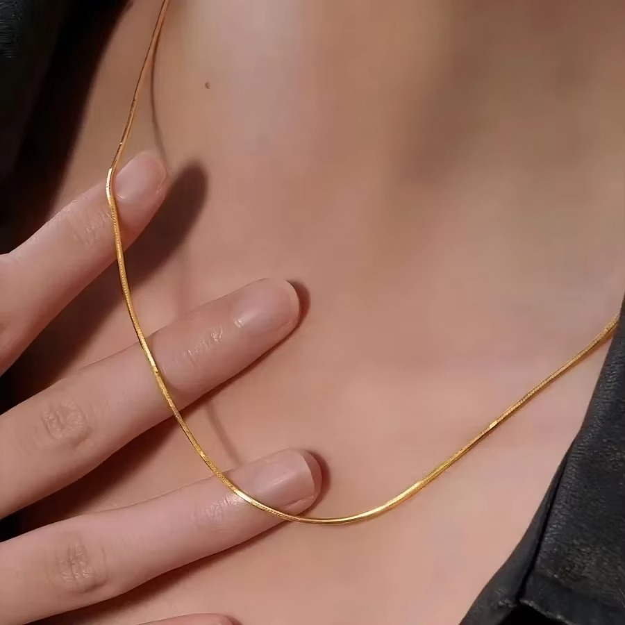 24K 9999 Pure Gold Yellow Gold Snake Bone Chain Necklace, Simple Design for Temperament - enhancing Clavicle Look