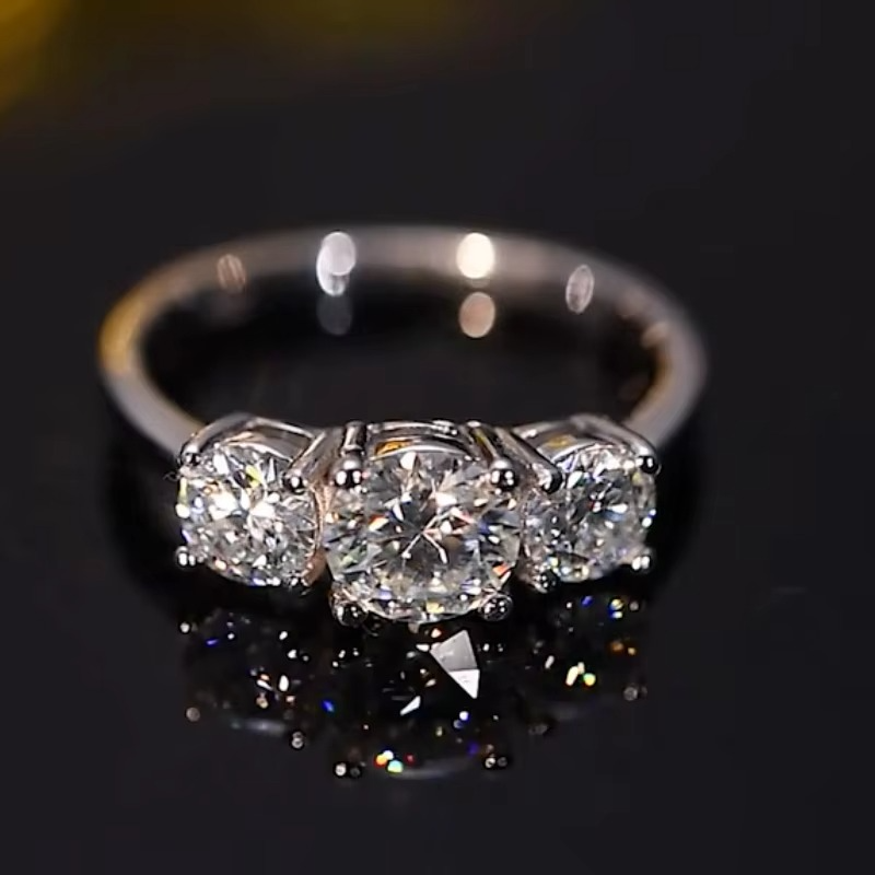 RAPRGOLD 925 Silver Ladies Fashion Engagement Rings Round Cut 6.5mm/8mm Moissanite Three Stone Ring for Women Wedding Jewelry