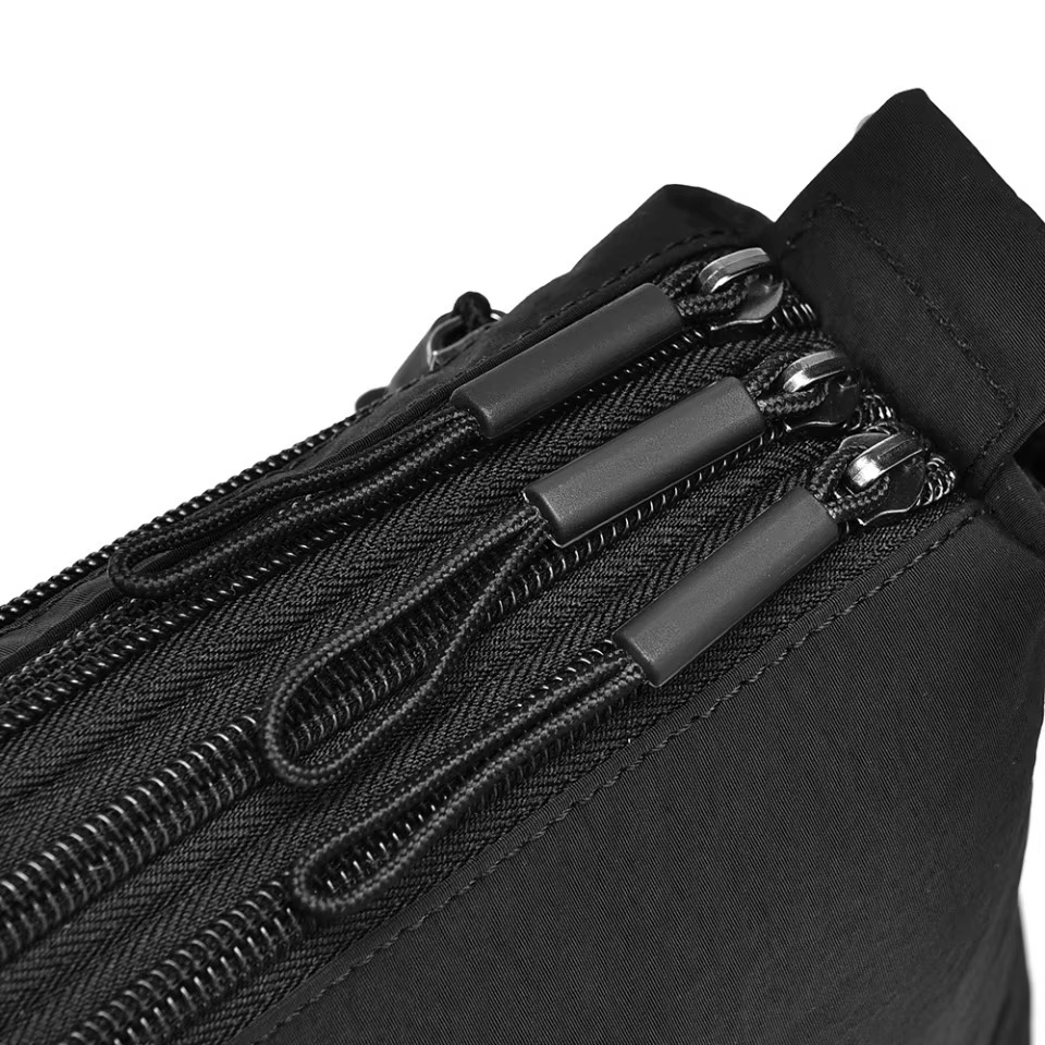Women Waterproof Crossbody Bag Large Capacity Shoulder Bag Lightweight Anti-theft Purse with Pillow Pad Travel Casual Handbag