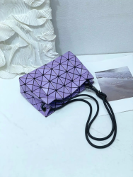 2025 New Women's Geometric Tofu Pillow Buet Bag Single oulder Bag Dstring Versatile Buet Bag Ladies Satchel Handbag
