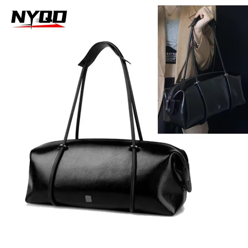 L.adies Spicy Girl Vintage Large Capacity Tote Fitness Bag Y2K Women's Large Capacity Pillow Handbag Motorcycle Shoulder Bags