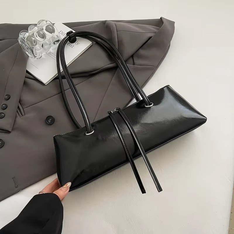 Fashion Women's Commuter Bag Quality Pu Leather Underarm Bag Ladies Large Capacity Shoulder Handbag Pillow Travel Bag Female